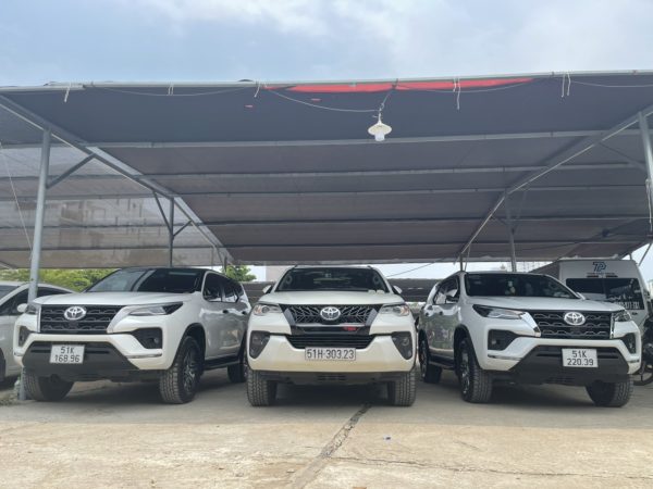 Fortuner Trắng